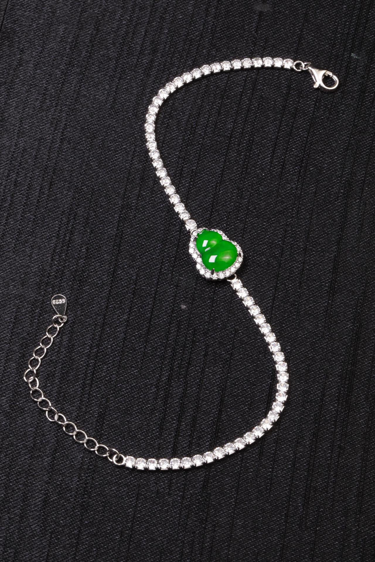 Diamond-Set Gourd Bracelet