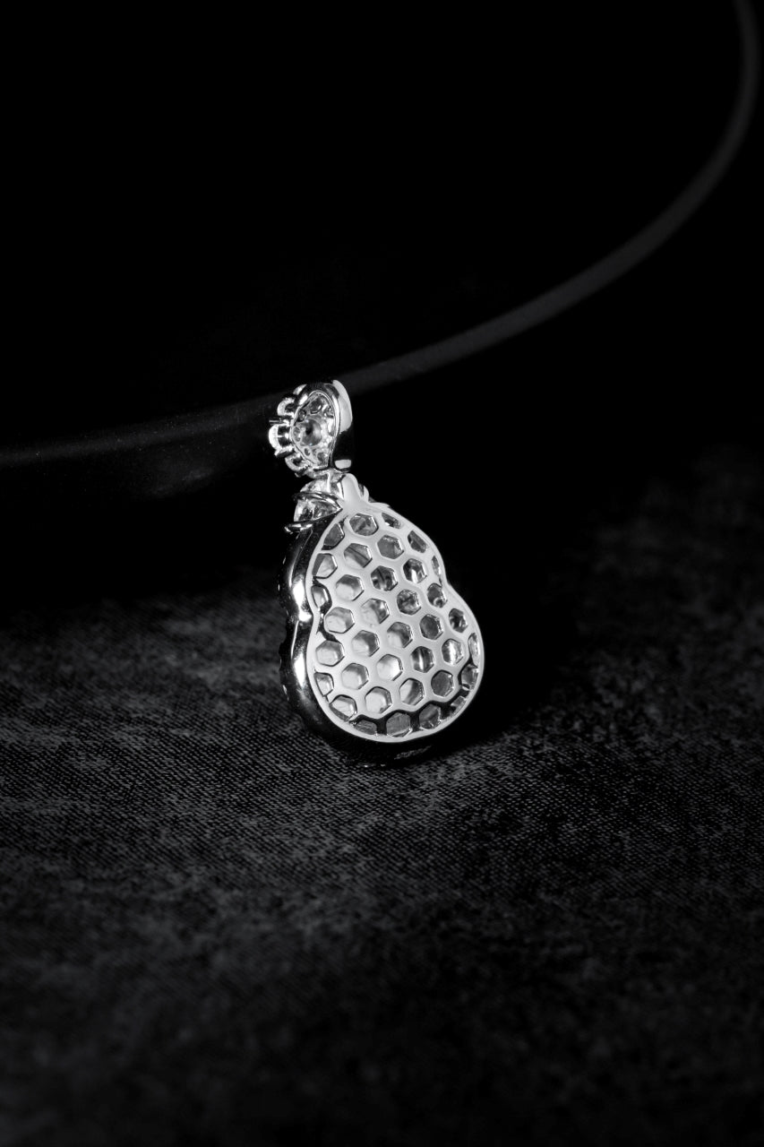 Diamond-Studded Gourd Pendant Necklace