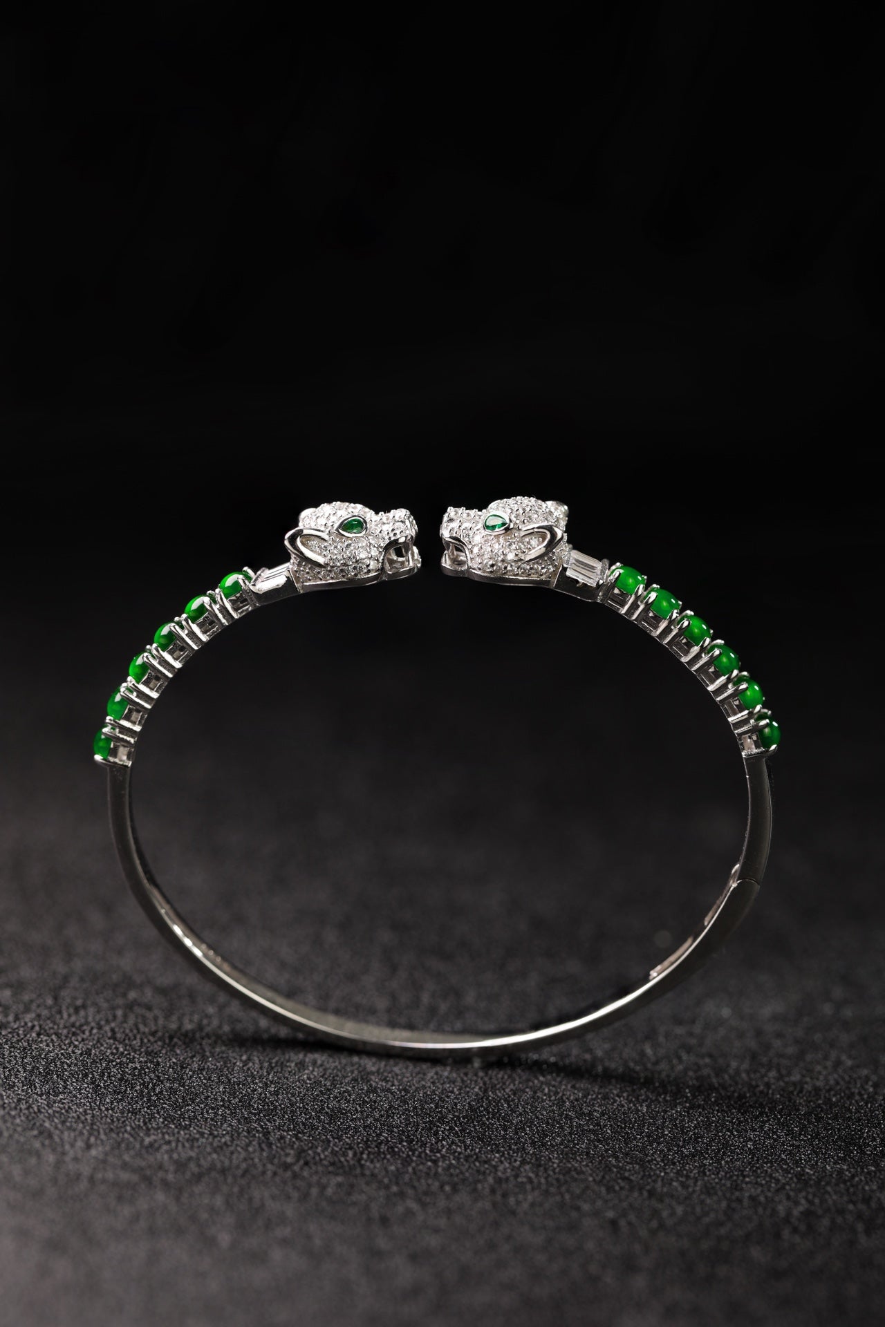 Double Leopard Head Bangle with Green Jade | Jekira
