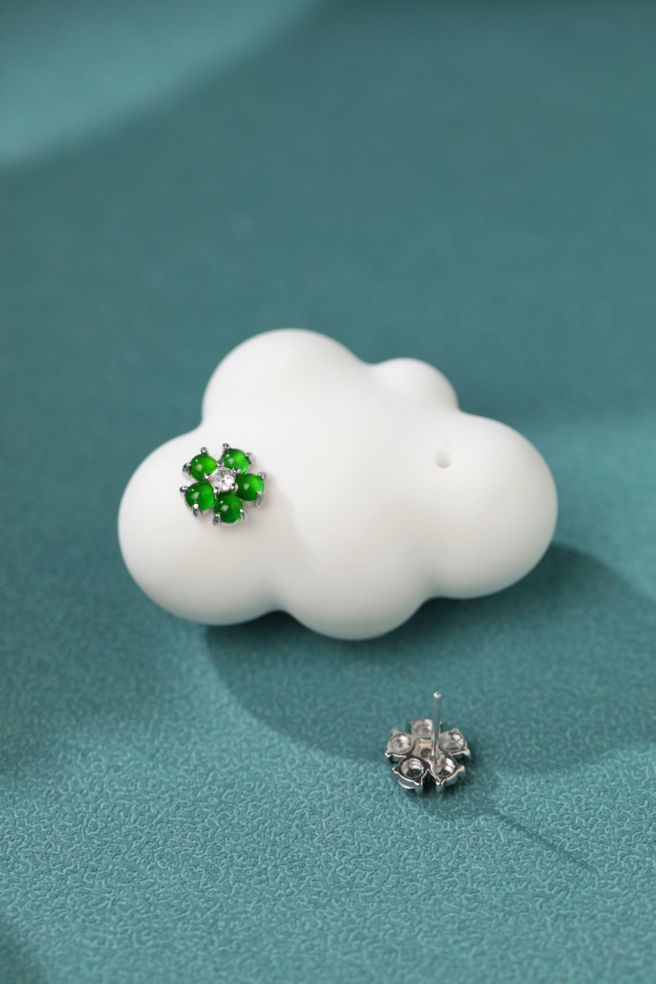 Flower-Shaped Jade & Zircon Earrings | Jekira