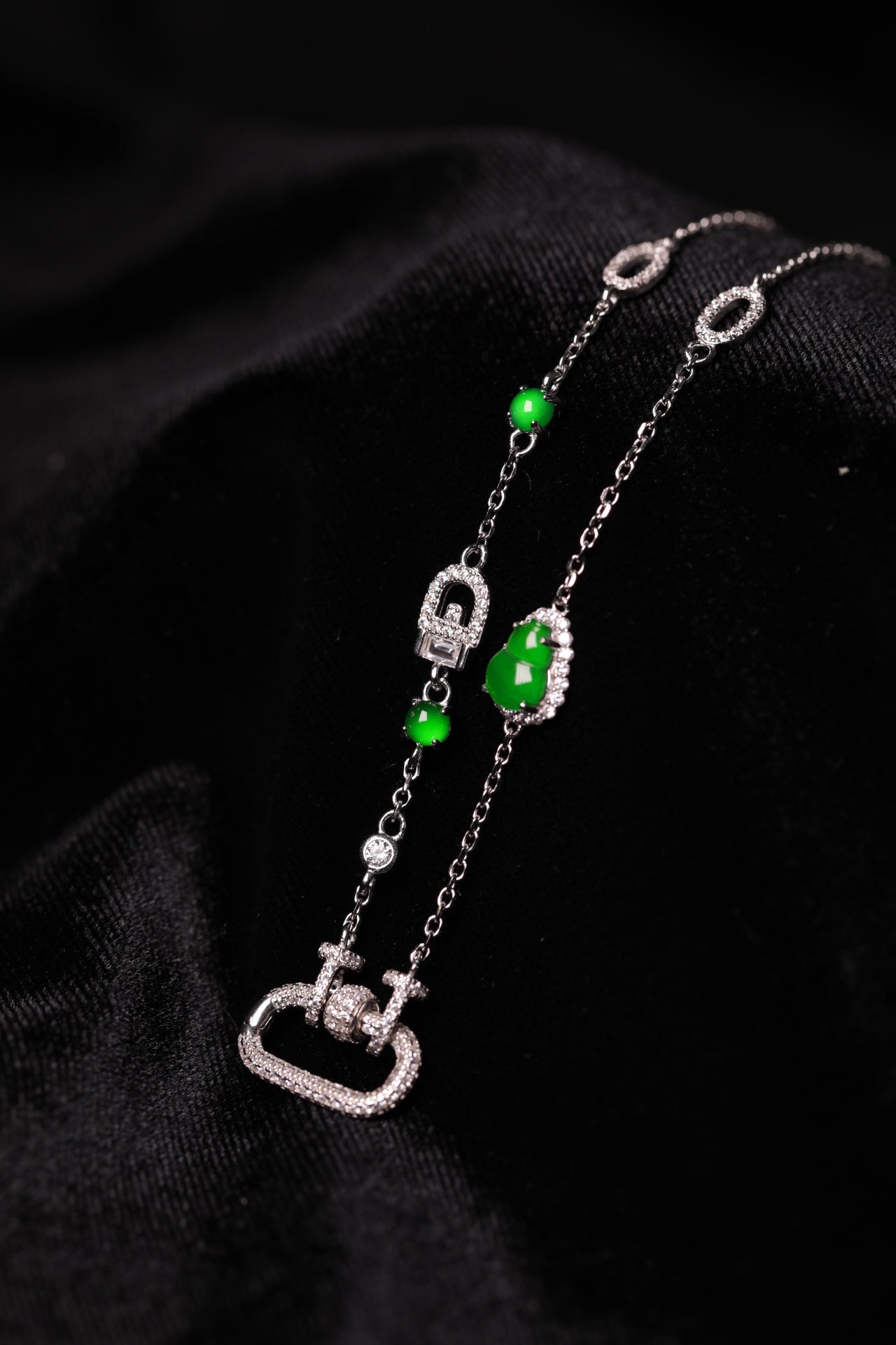 Gourd Pendant Necklace with Interchangeable Design | Jekira