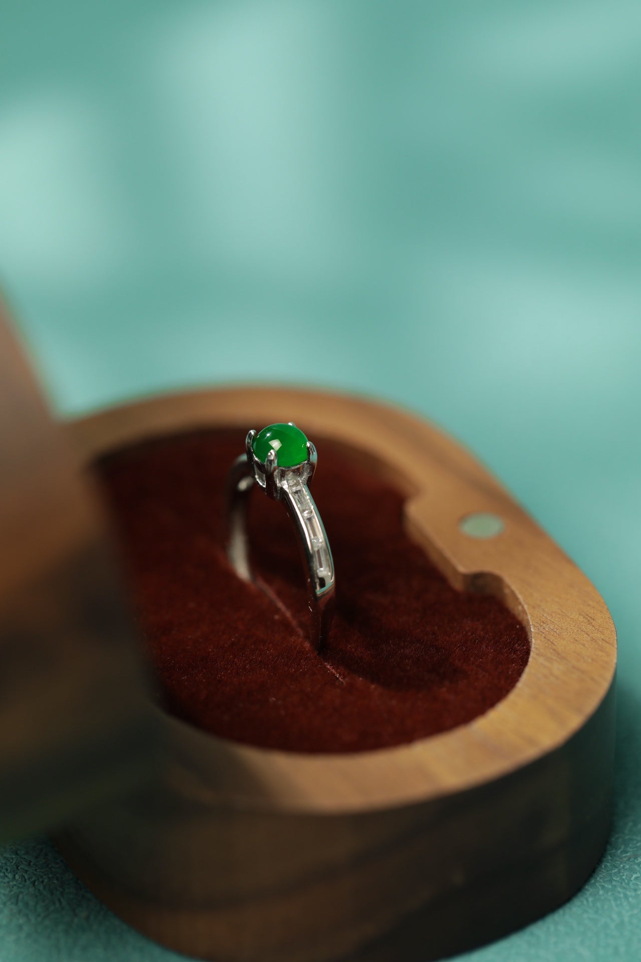 Minimalist Green Jade Ring | Jekira