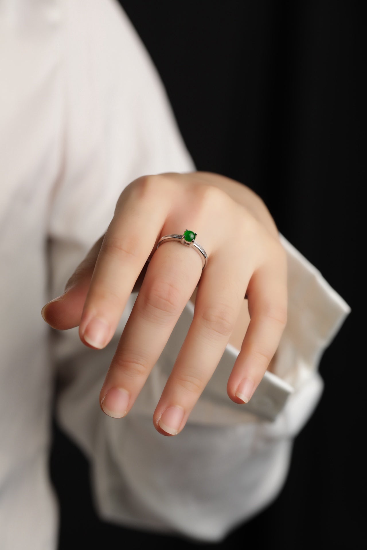 Minimalist Green Jade Ring | Jekira