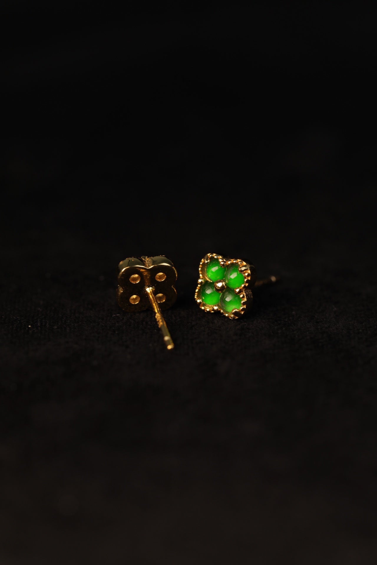 Lucky Clover Jade Stud Earrings in Gold | Jekira
