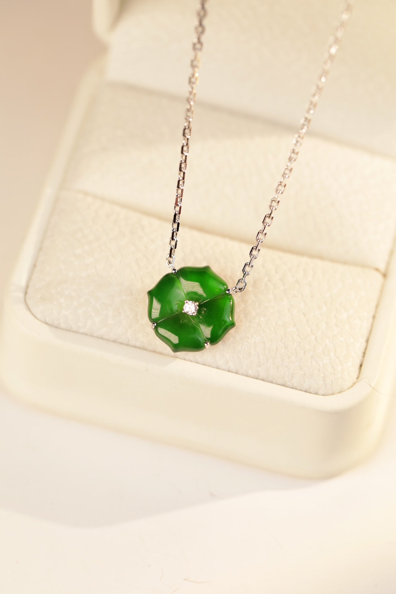 Green Jade Four-Leaf Necklace | Jekira