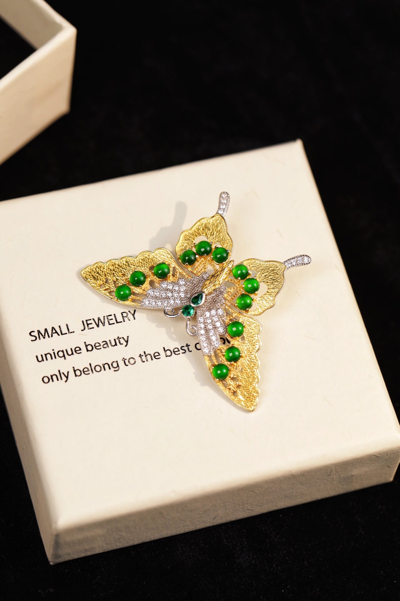 Silver/gold Butterfly Jade Brooch | Jekira
