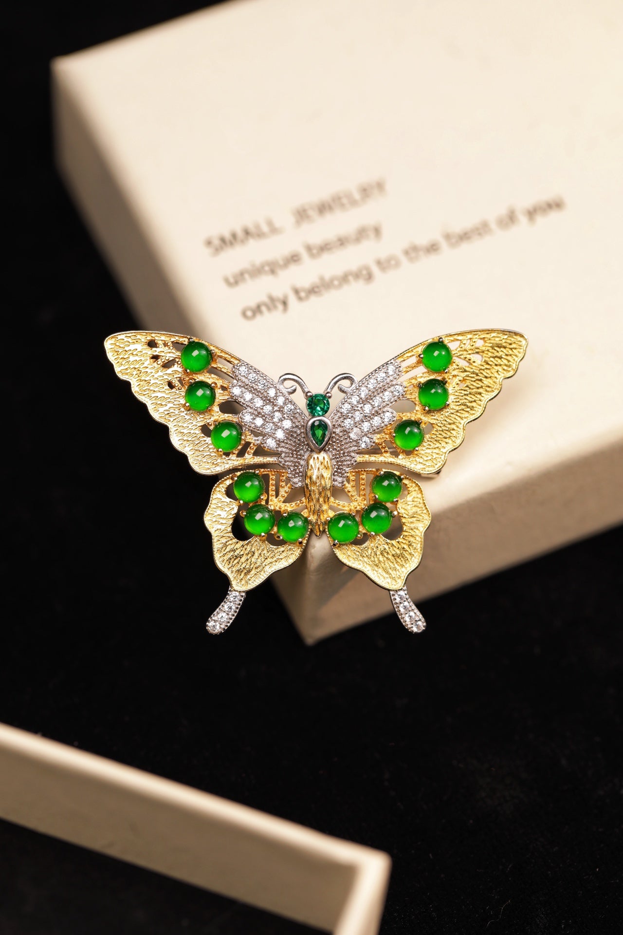 Silver/gold Butterfly Jade Brooch | Jekira