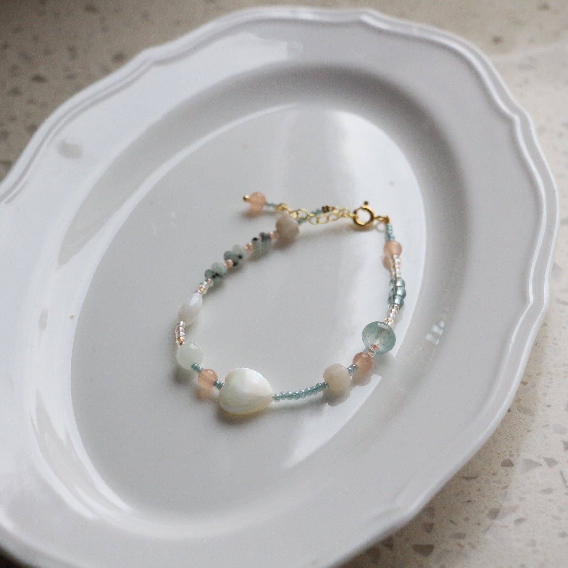 JEKIRA Creamy Pastel Shell & Seed Bead Set
