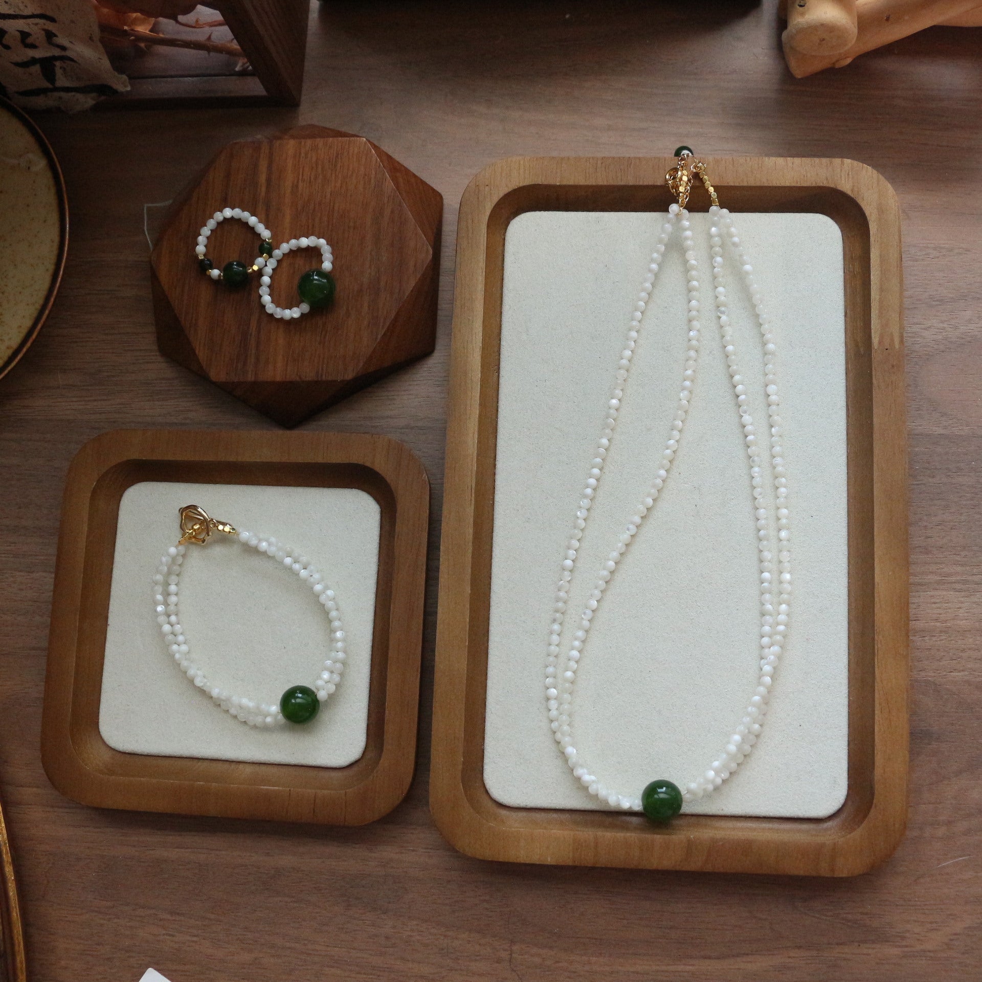 Jekira Celadon & Pearl Jewelry Set