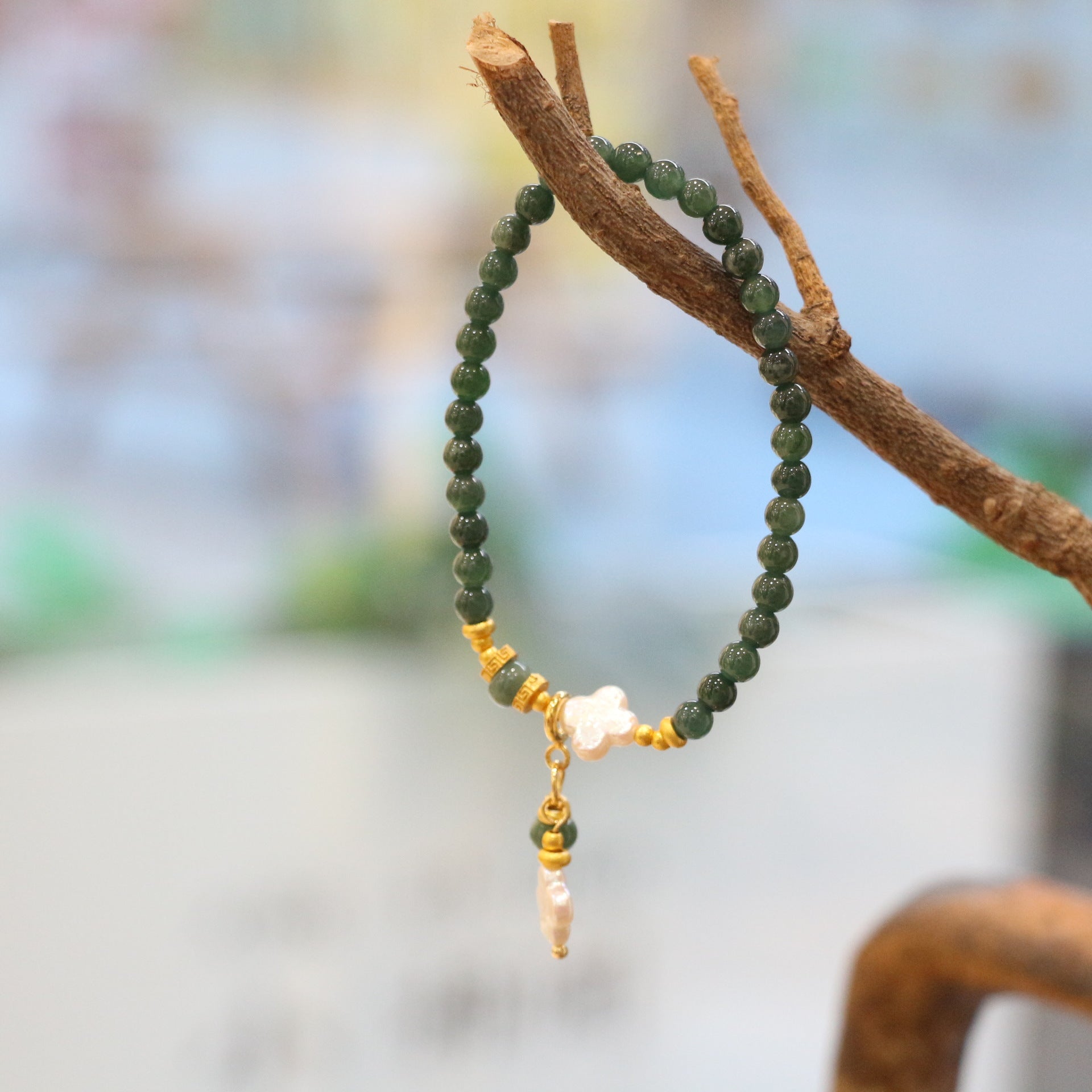 Jekira Clover Jade & Baroque Pearl Bracelet