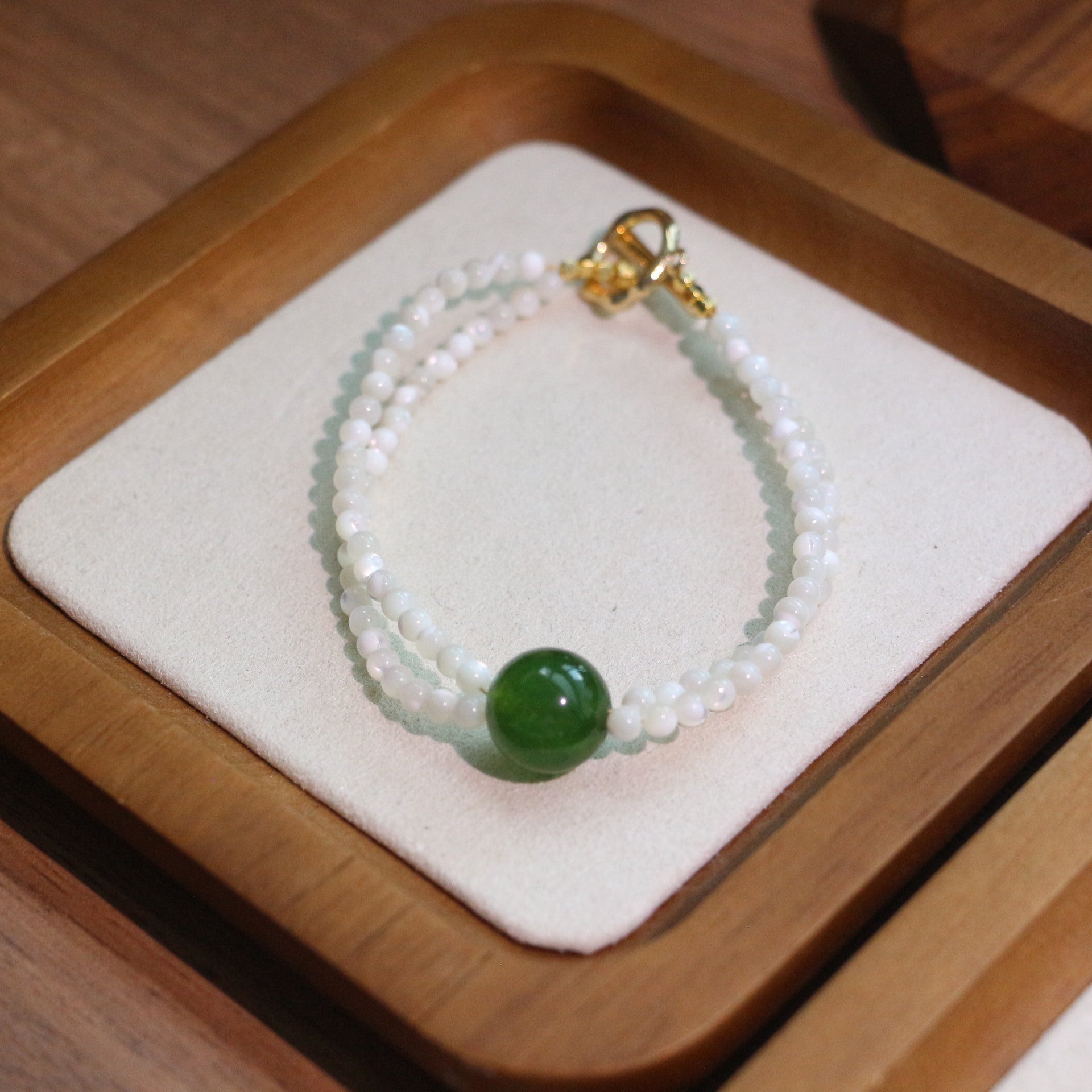 Jekira Celadon & Pearl Jewelry Set