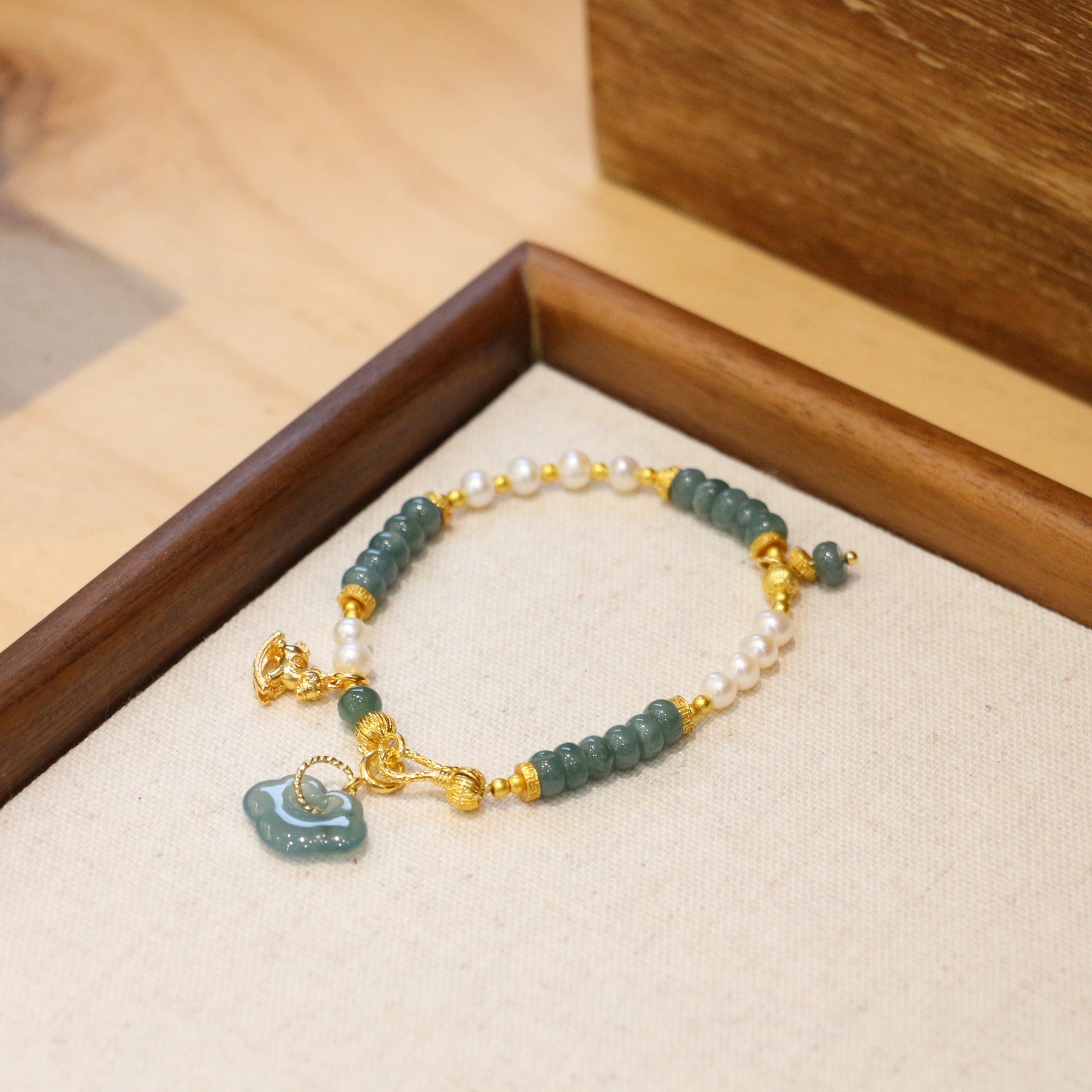 Jekira Jade & Pearl Bracelet with Ruyi Pendant