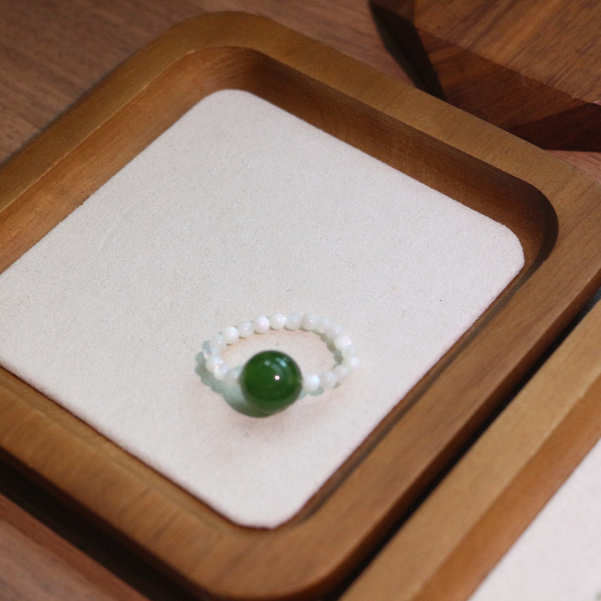 Jekira Celadon & Pearl Jewelry Set
