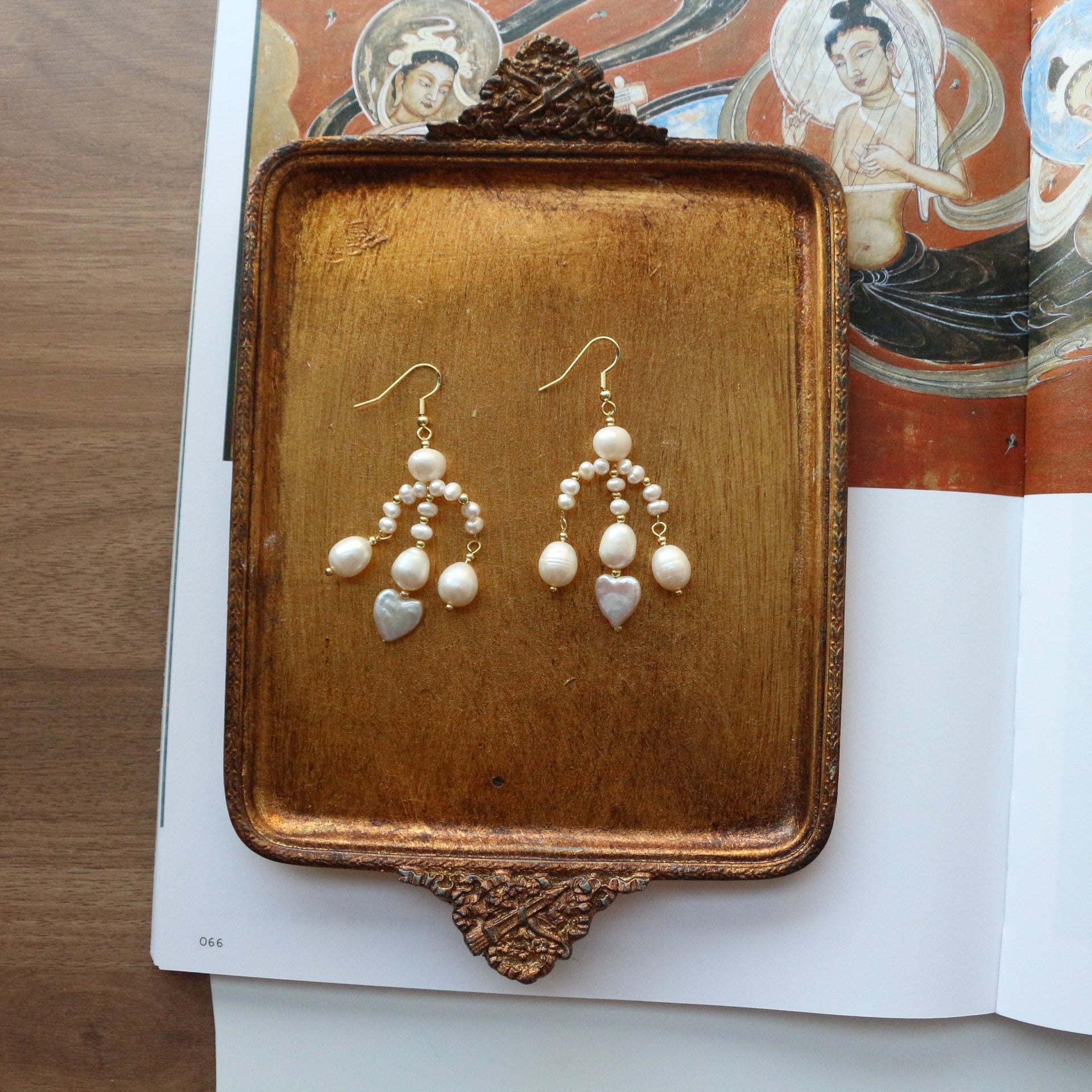 Jekira Baroque Pearl Short Ear Clips – 18K Gold-Plated
