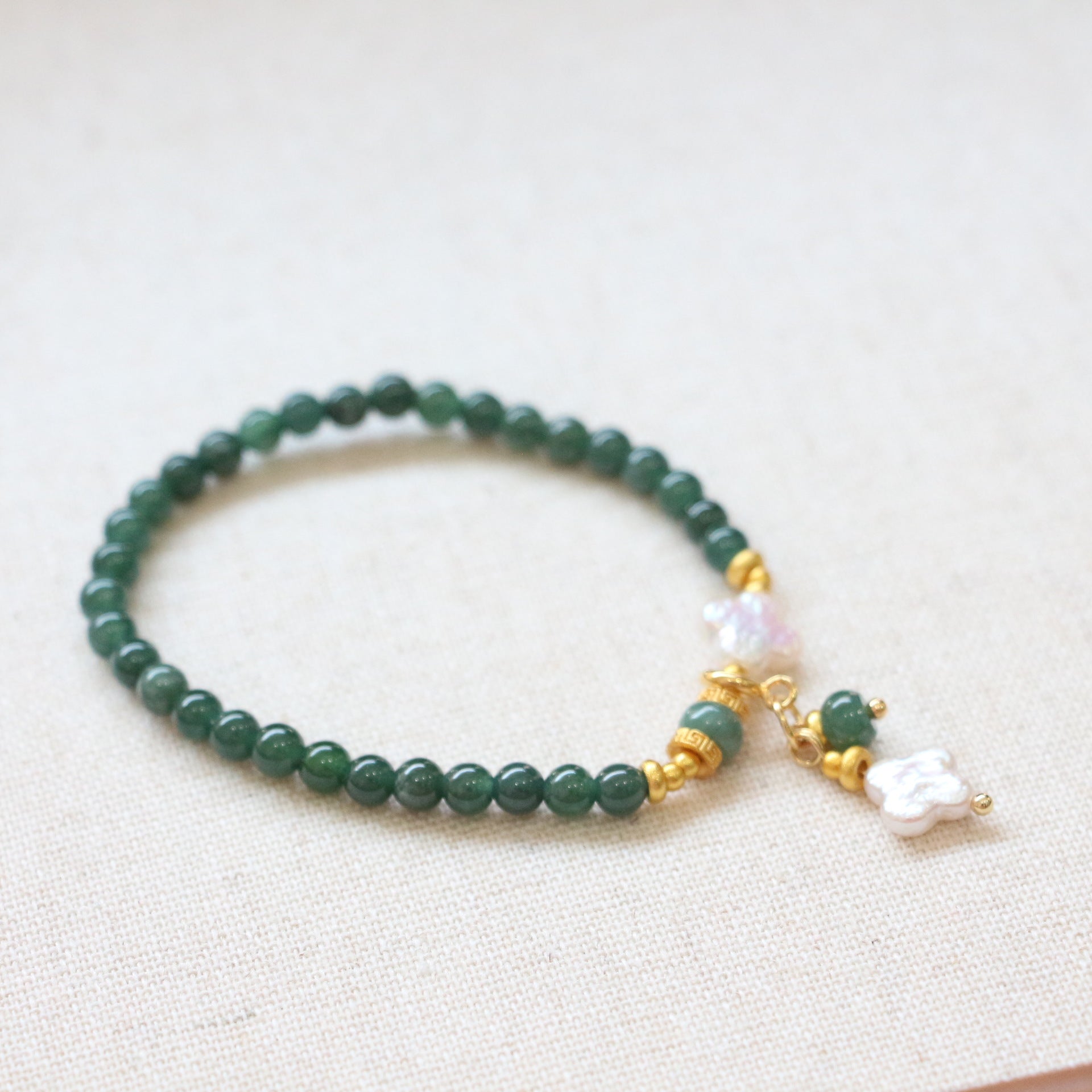 Jekira Clover Jade & Baroque Pearl Bracelet