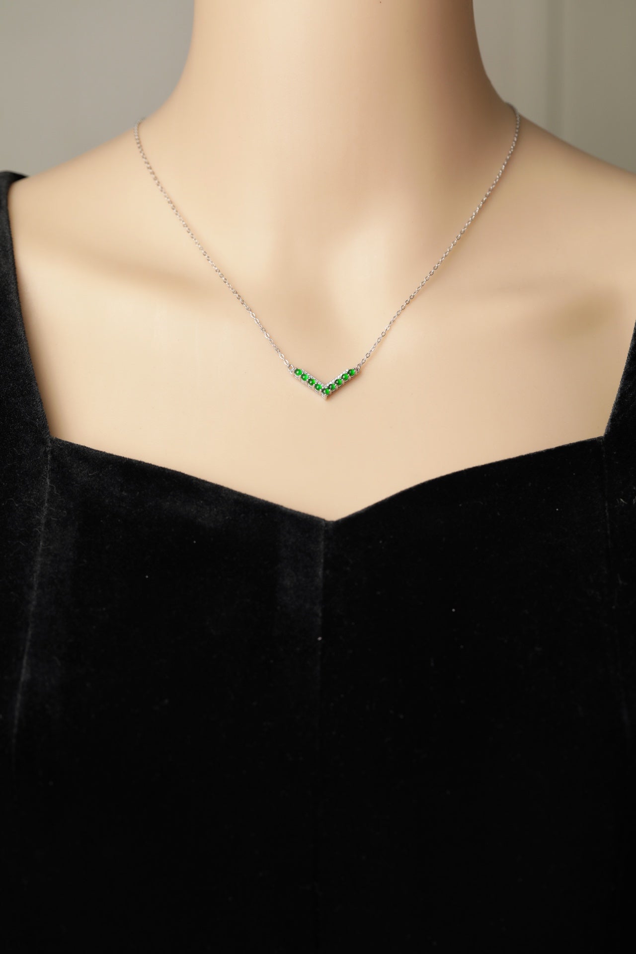 V-Shaped Green Jade Necklace | Jekira