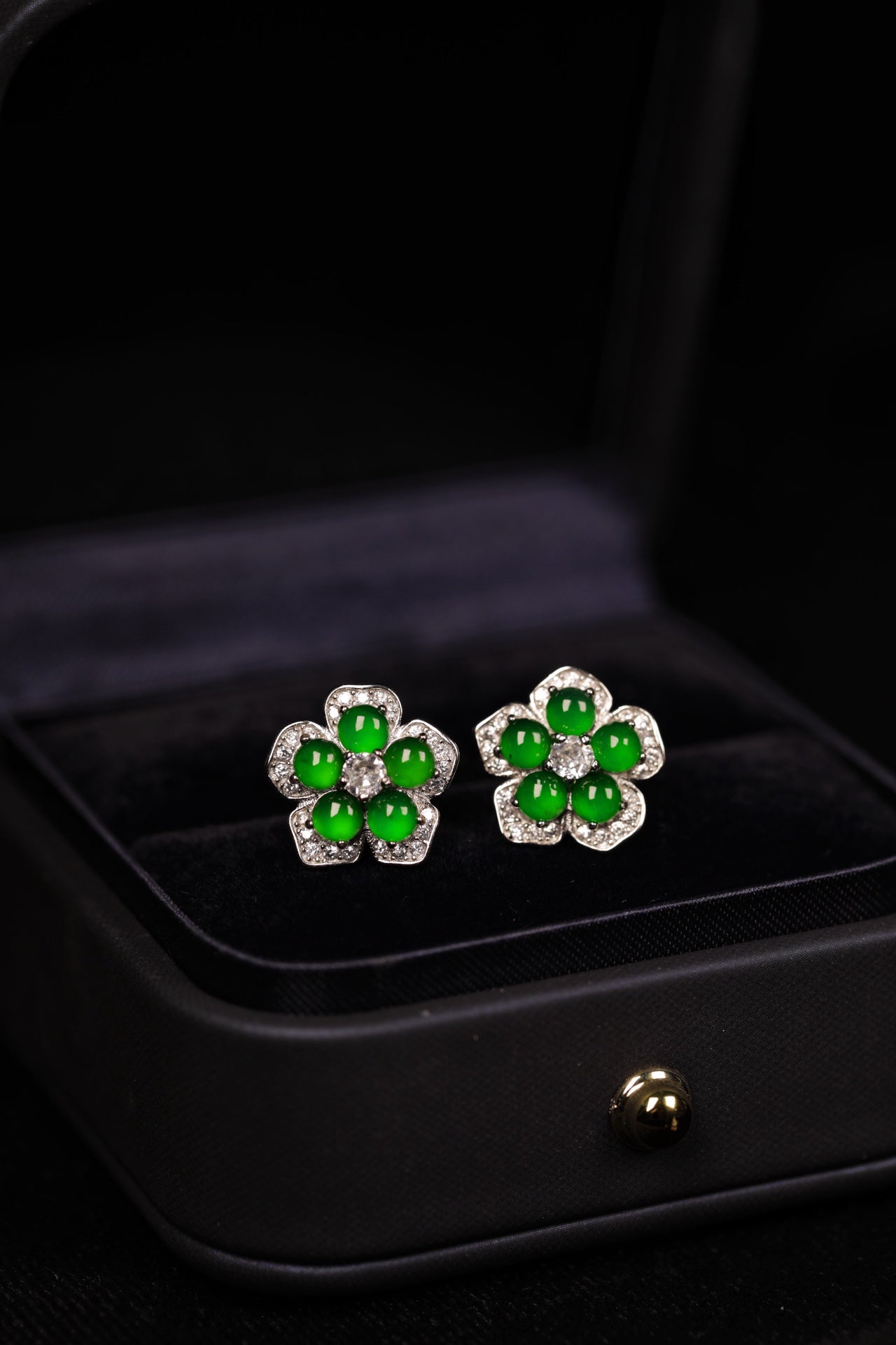 Silver Flower Jade Stud Earrings | Jekira