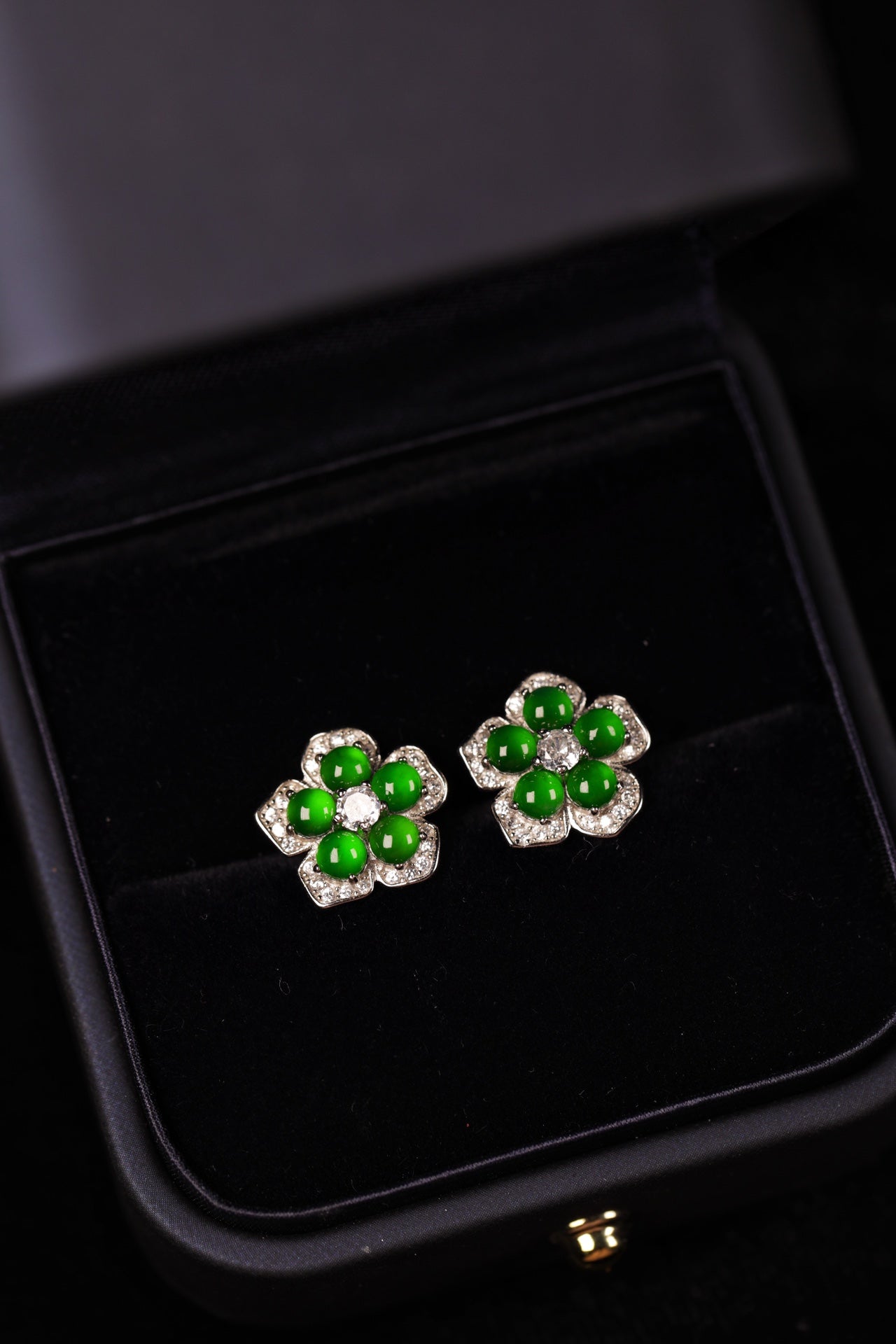 Silver Flower Jade Stud Earrings | Jekira