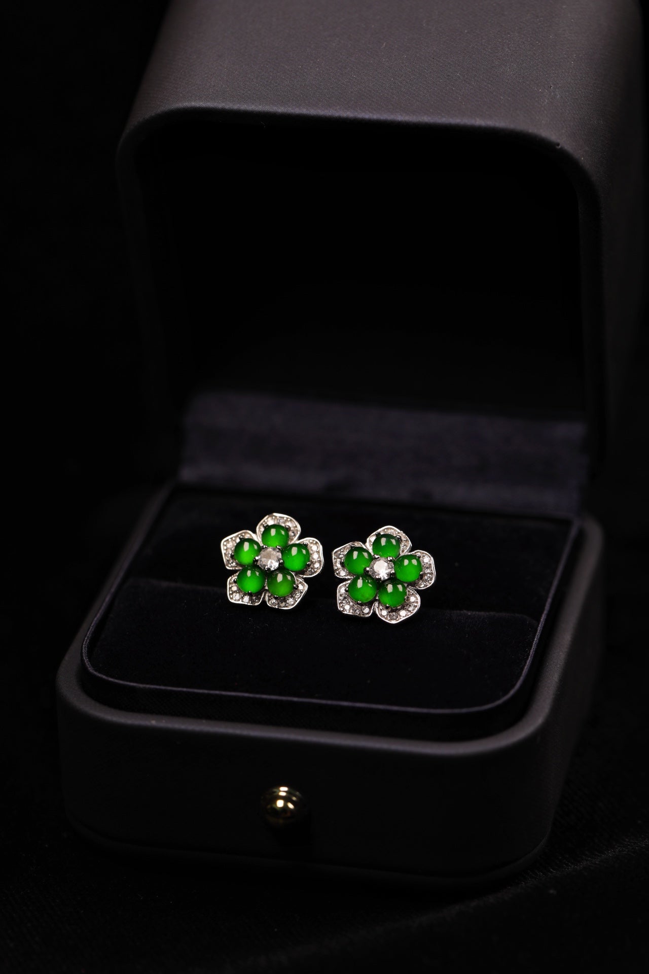 Silver Flower Jade Stud Earrings | Jekira