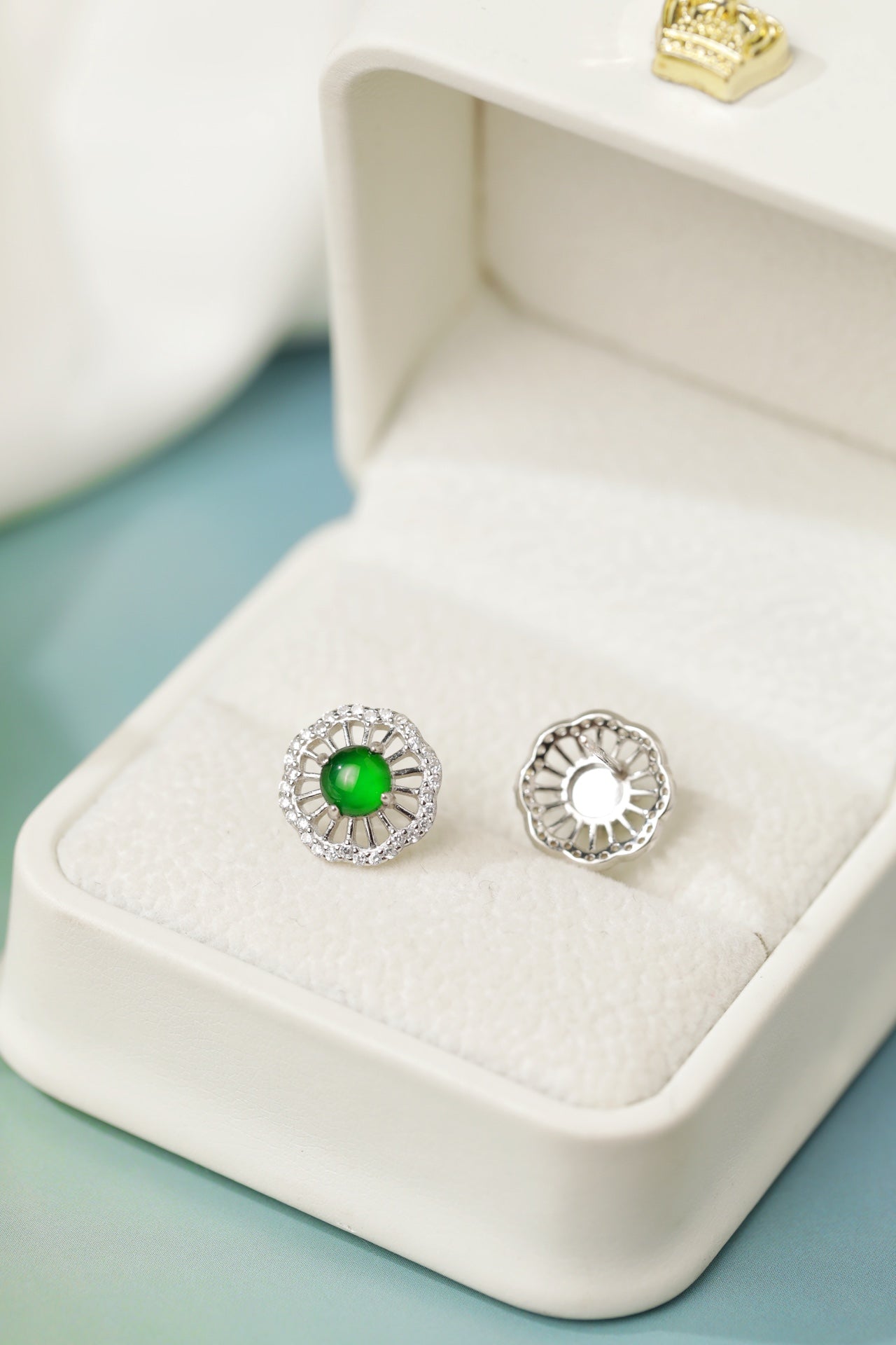 Hollow Circle Jade Stud Earrings | Jekira