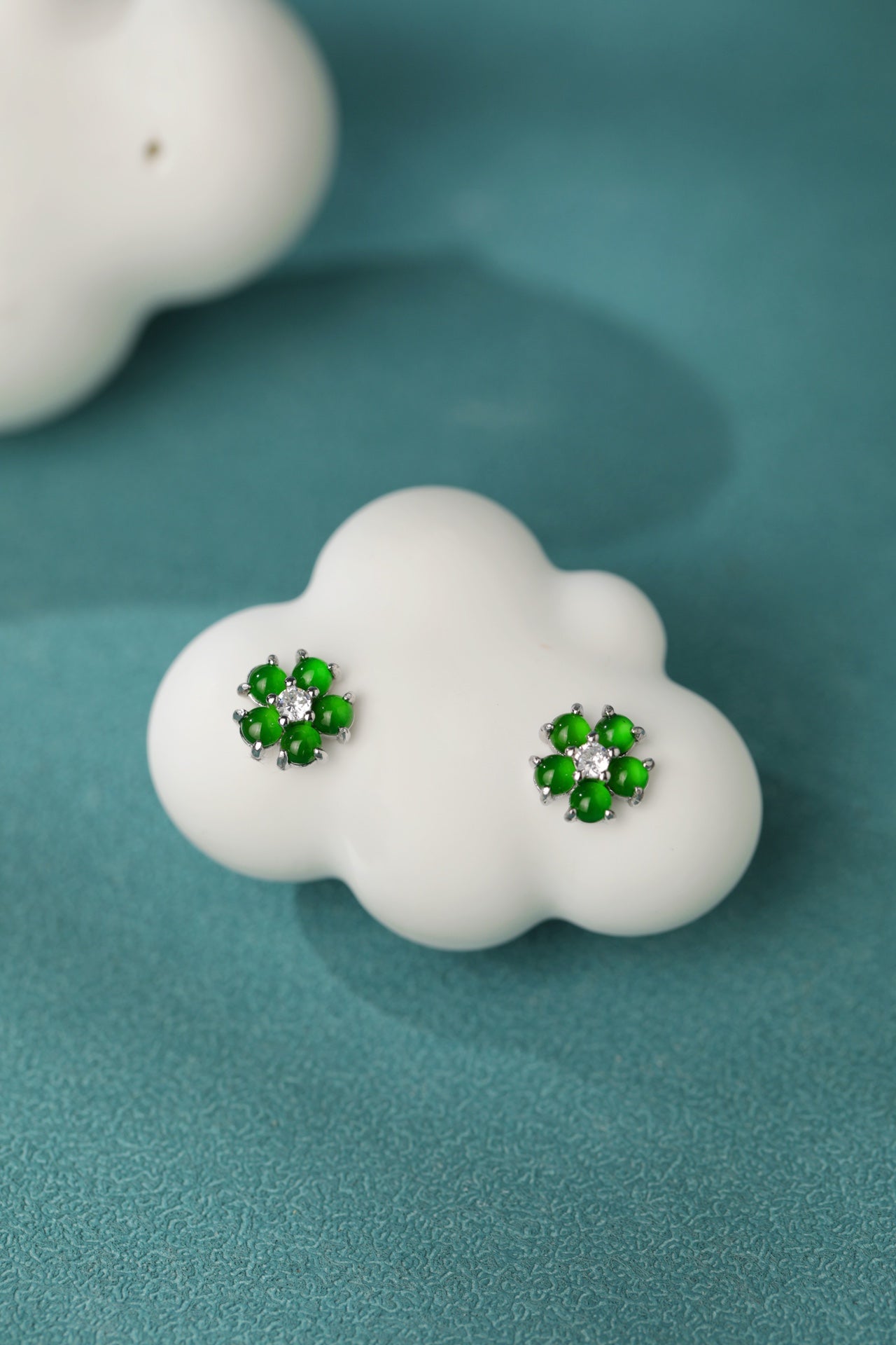 Flower-Shaped Jade & Zircon Earrings | Jekira