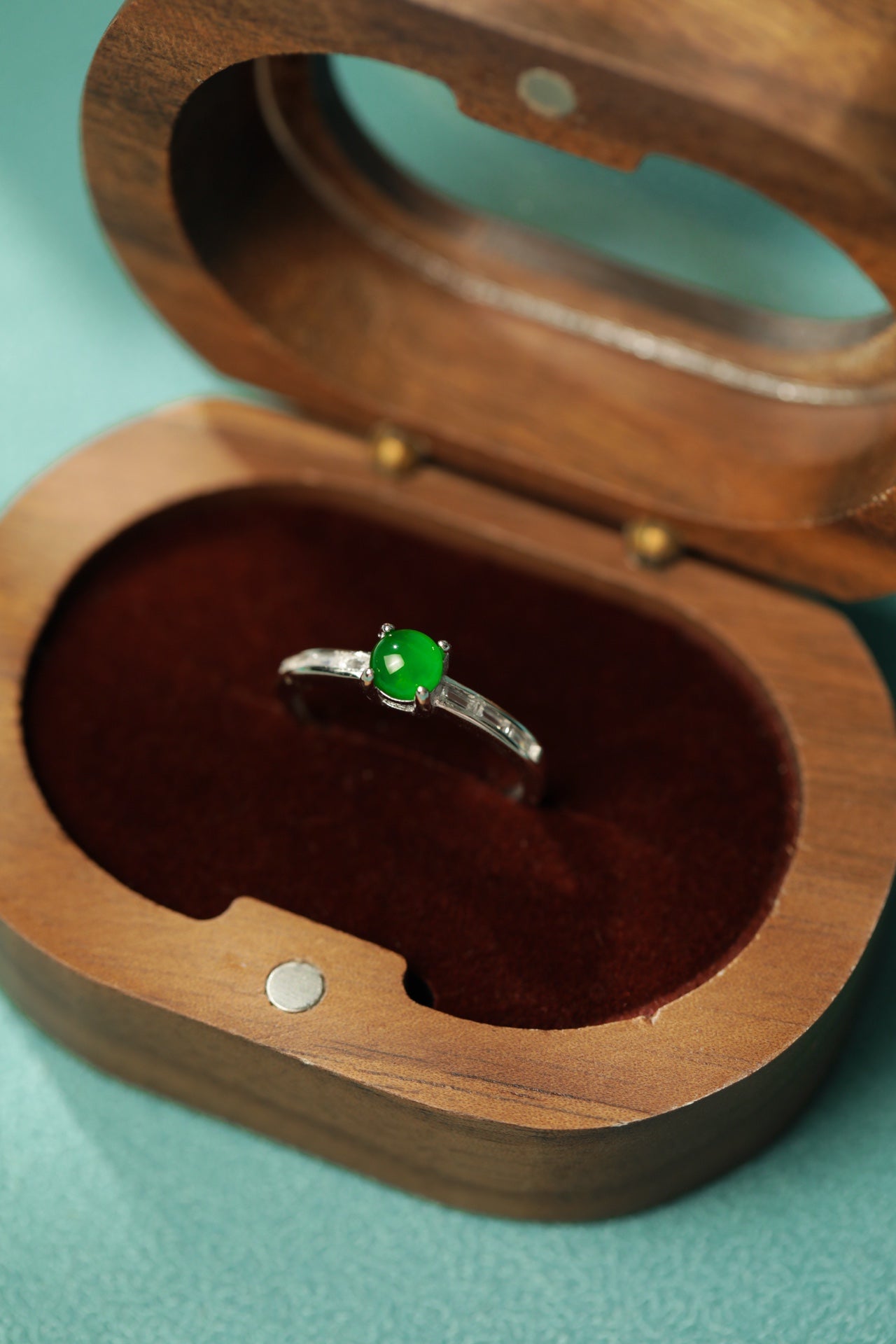 Minimalist Green Jade Ring | Jekira