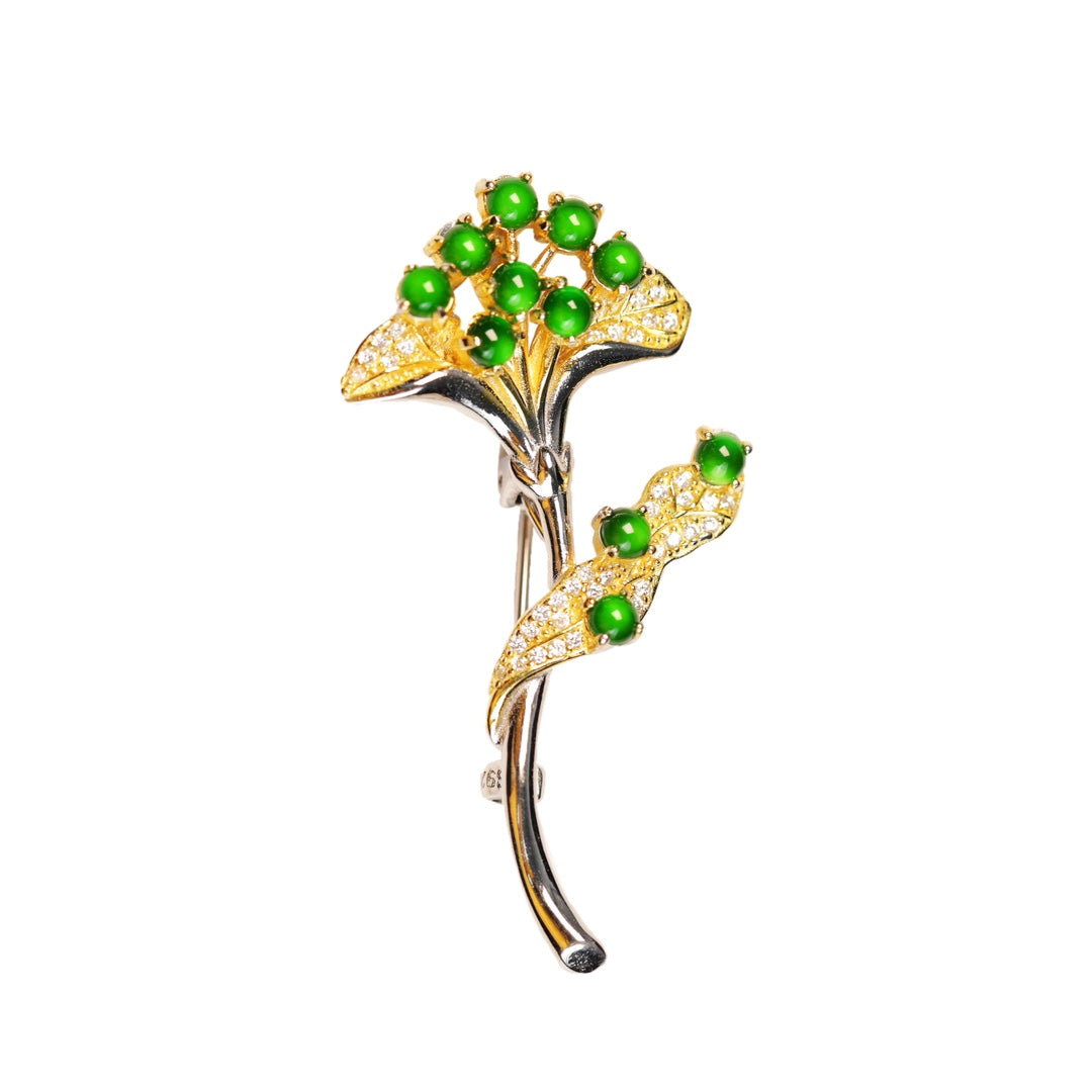 Ginkgo Leaf Jade Brooch in Gold | Jekira