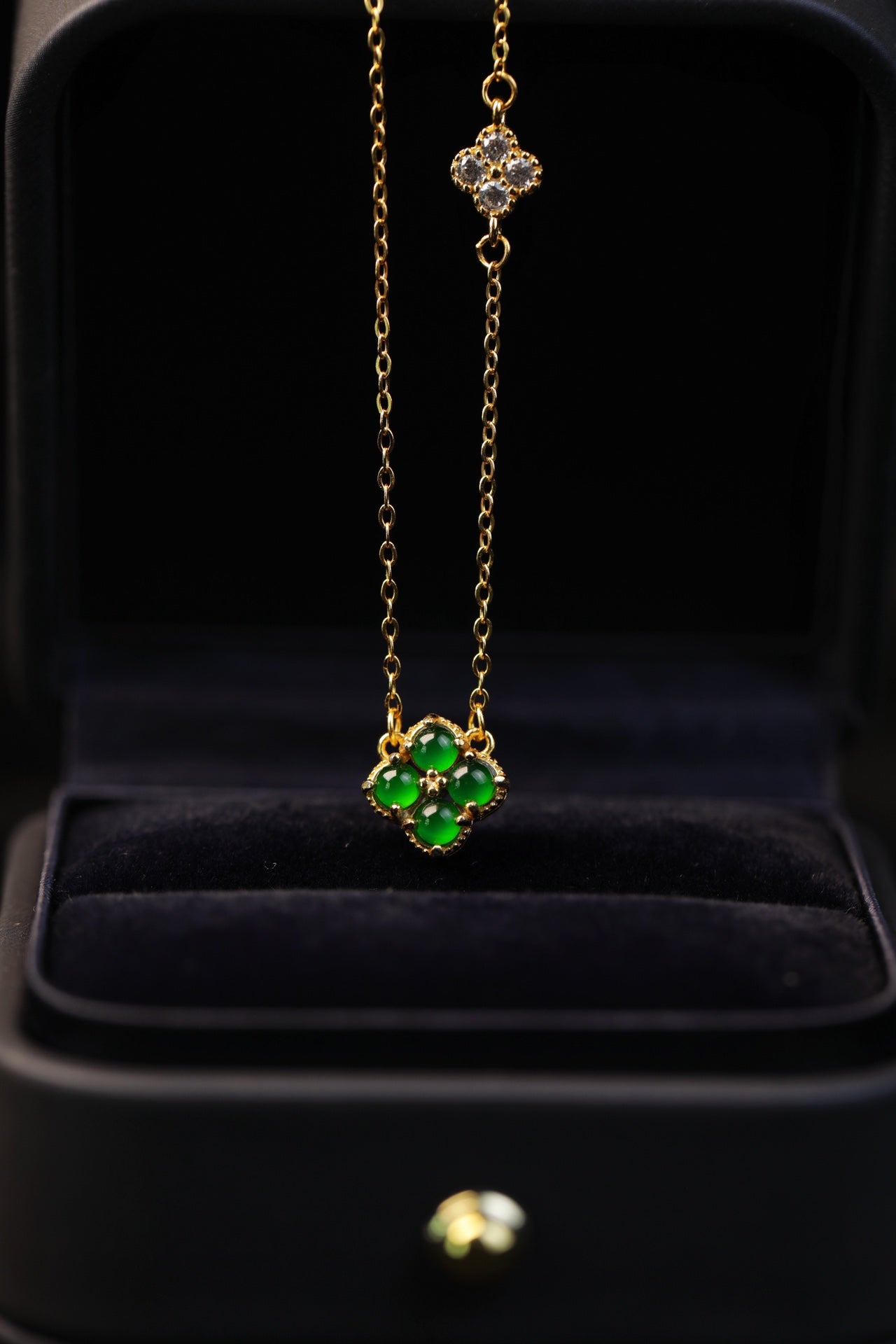 Lucky Clover Jade Necklace in Gold | Jekira