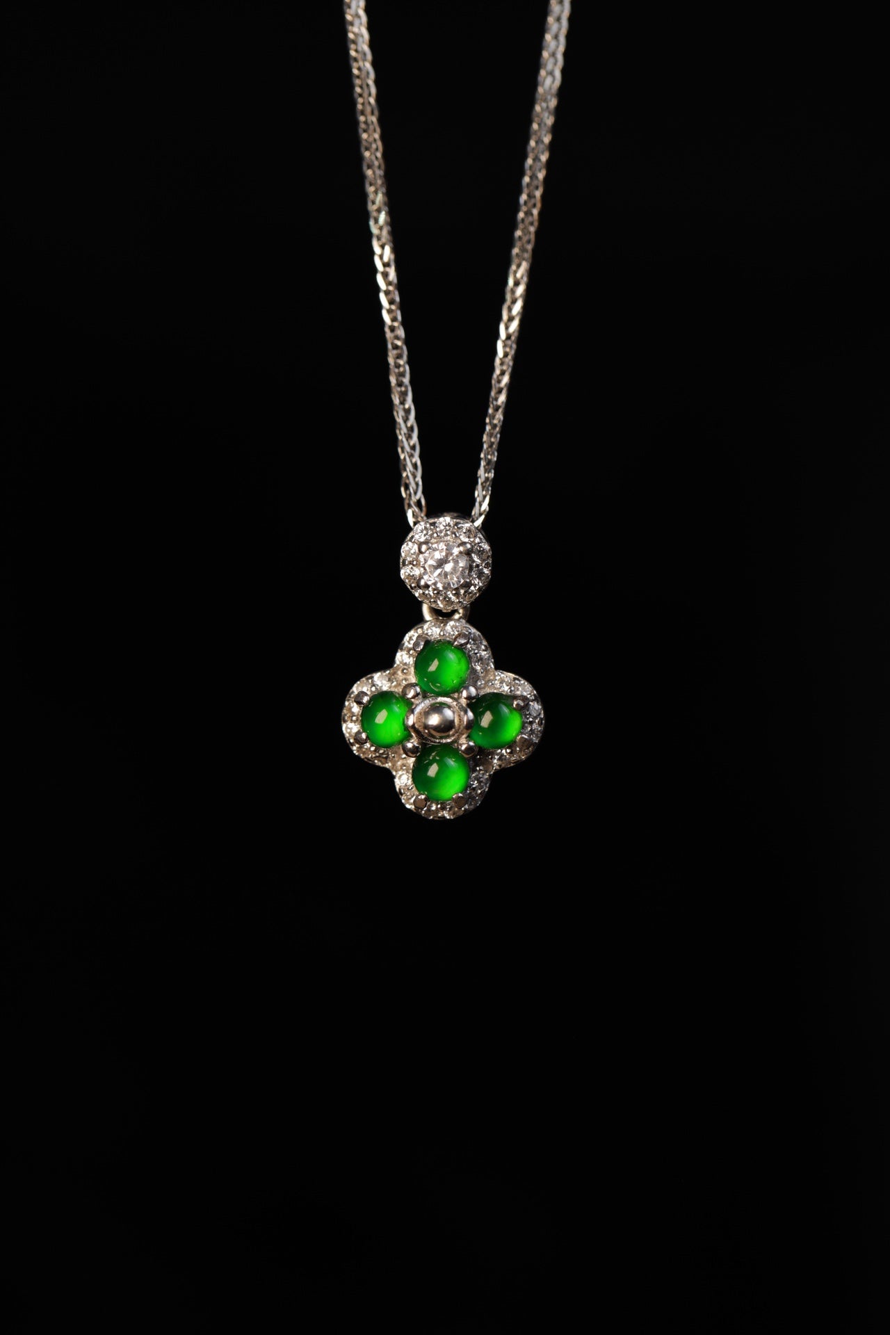 Lucky Clover Jade Necklace in Silver | Jekira