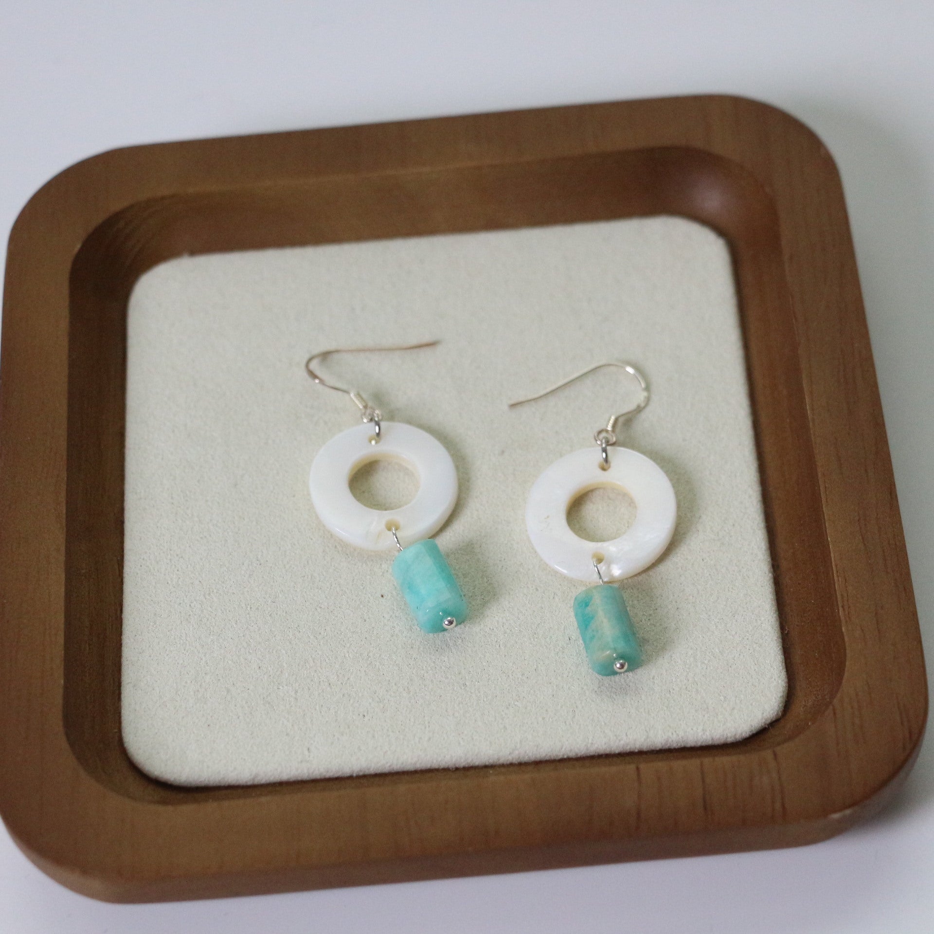 Jekira Amazonite & Shell Bead Necklace and 925 Silver Earrings Set