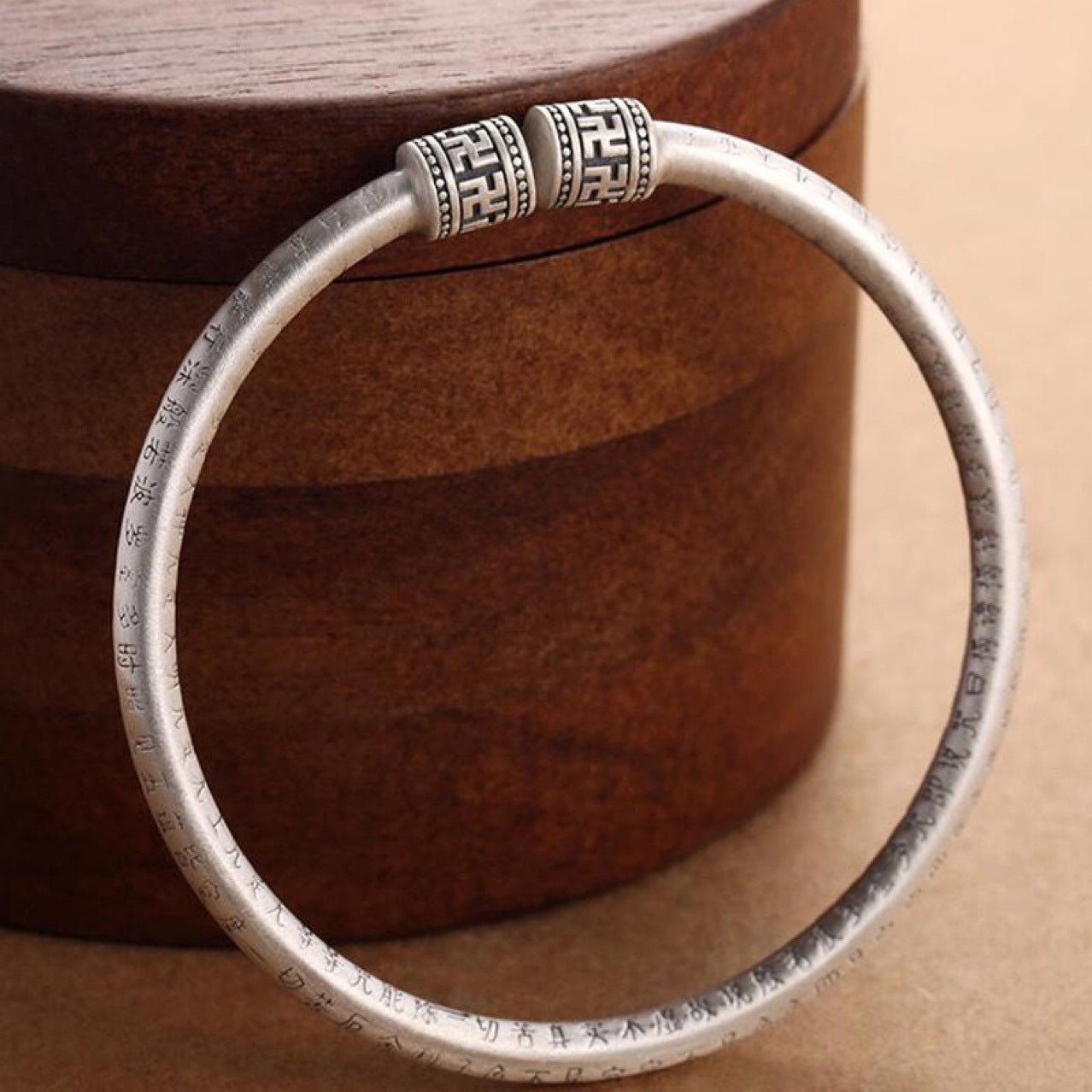 Tibet Om Mani Padme Hum Luck Red String Bracelet Bangle