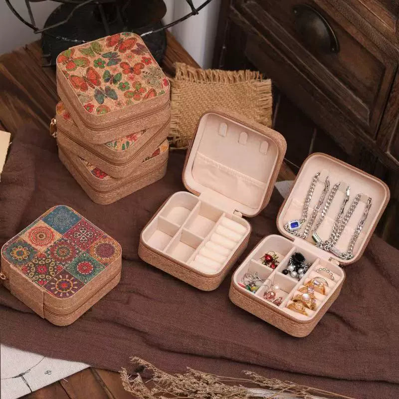 JEKIRA Vintage Jewelry Box with Mirror