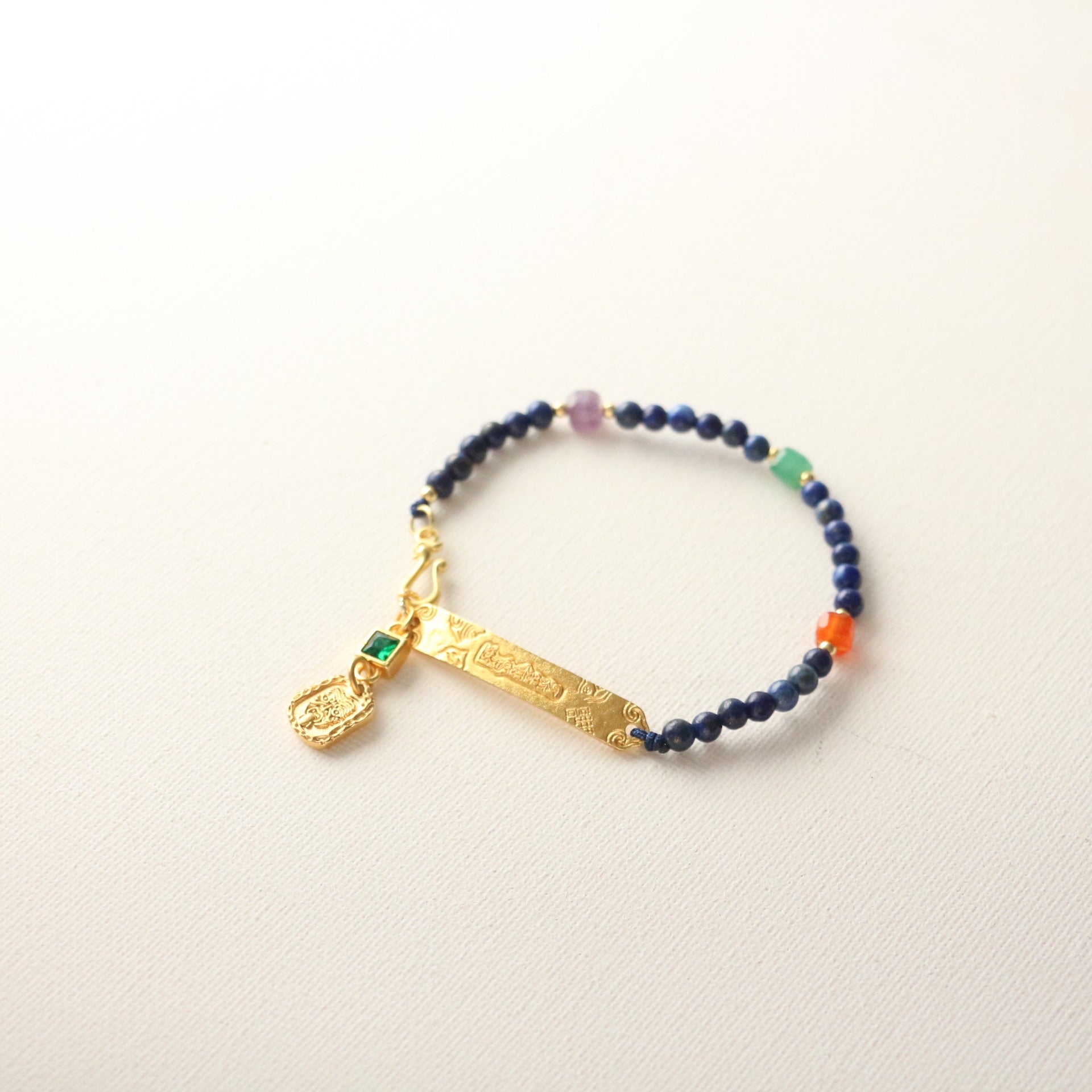 Jekira Ocean Guardian Sand-Gold Pendant Set – Adjustable Necklace & Bracelet