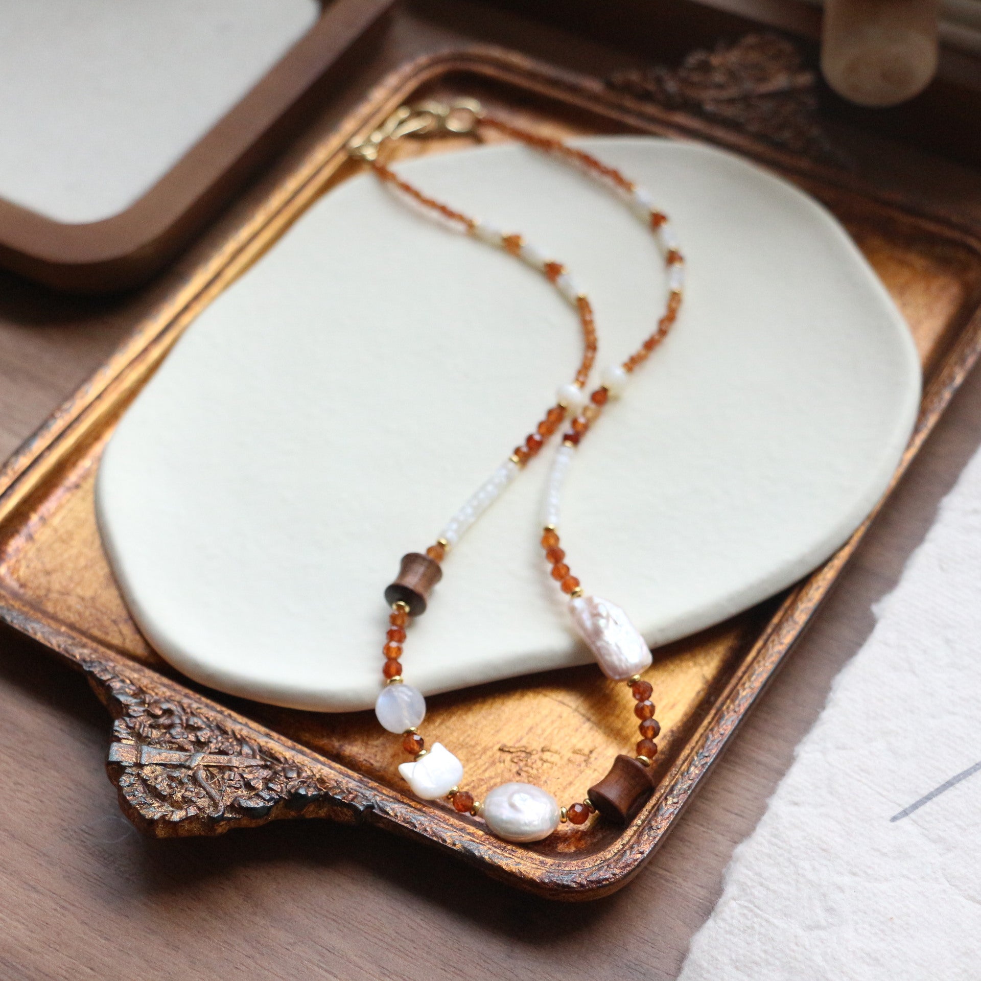 Jekira Vintage Caramel Garnet & Pearl Jewelry Set