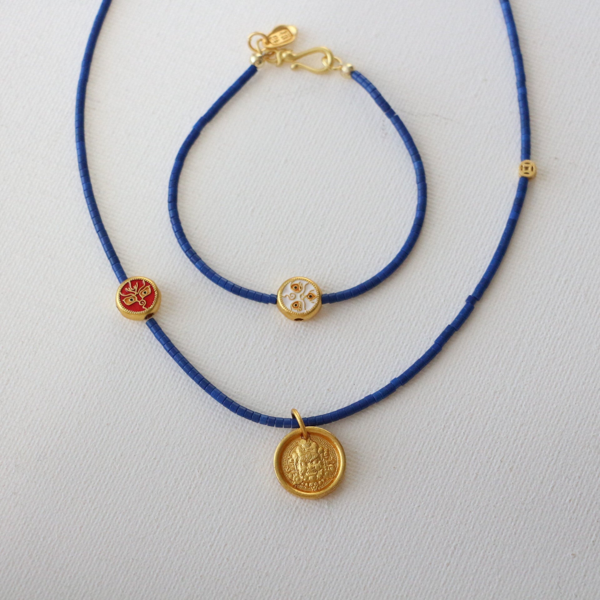 Jekira Lucky Circle Blue Gemstone Set – Adjustable Necklace & Bracelet