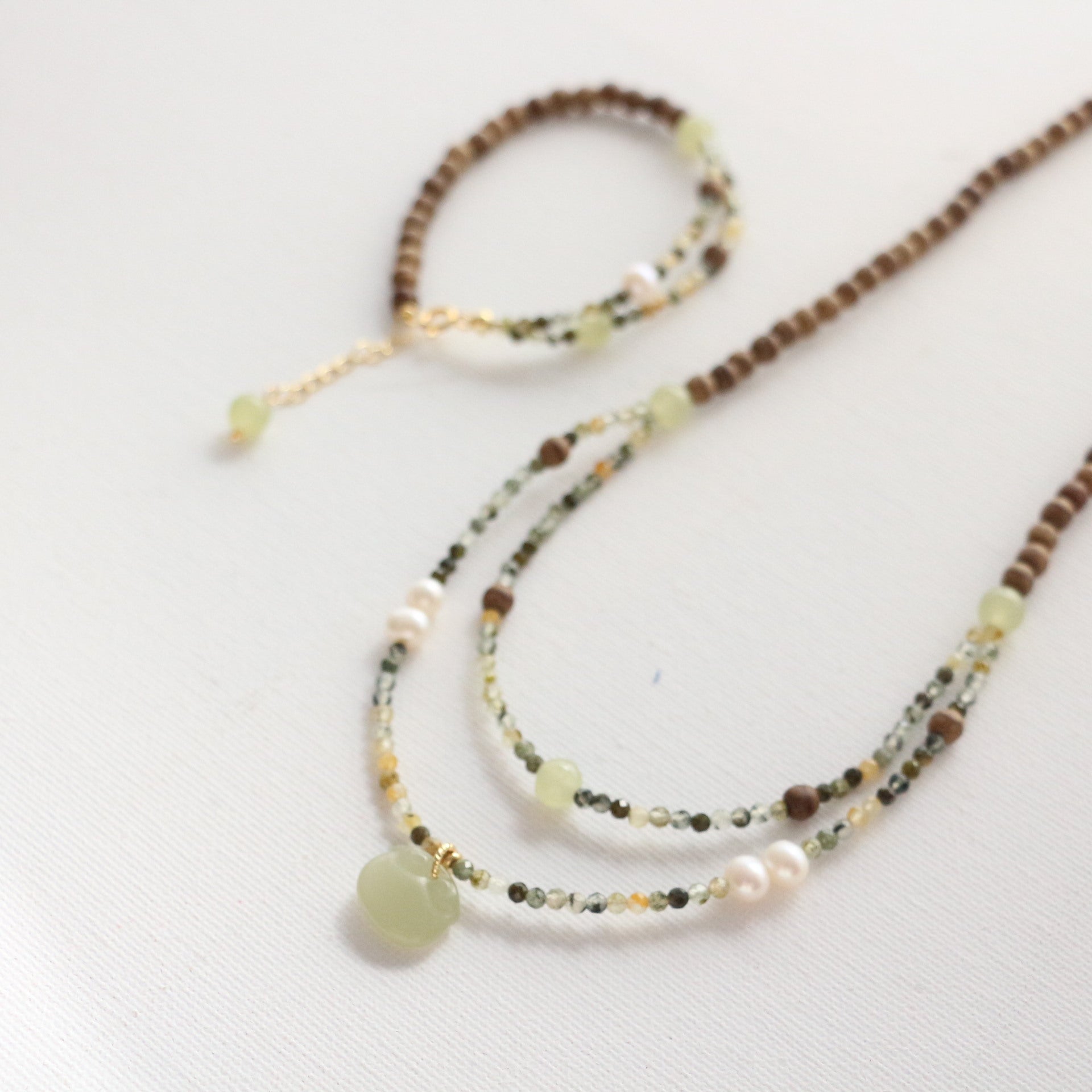 JEKIRA Sandalwood & Hetian Jade Jewelry Set
