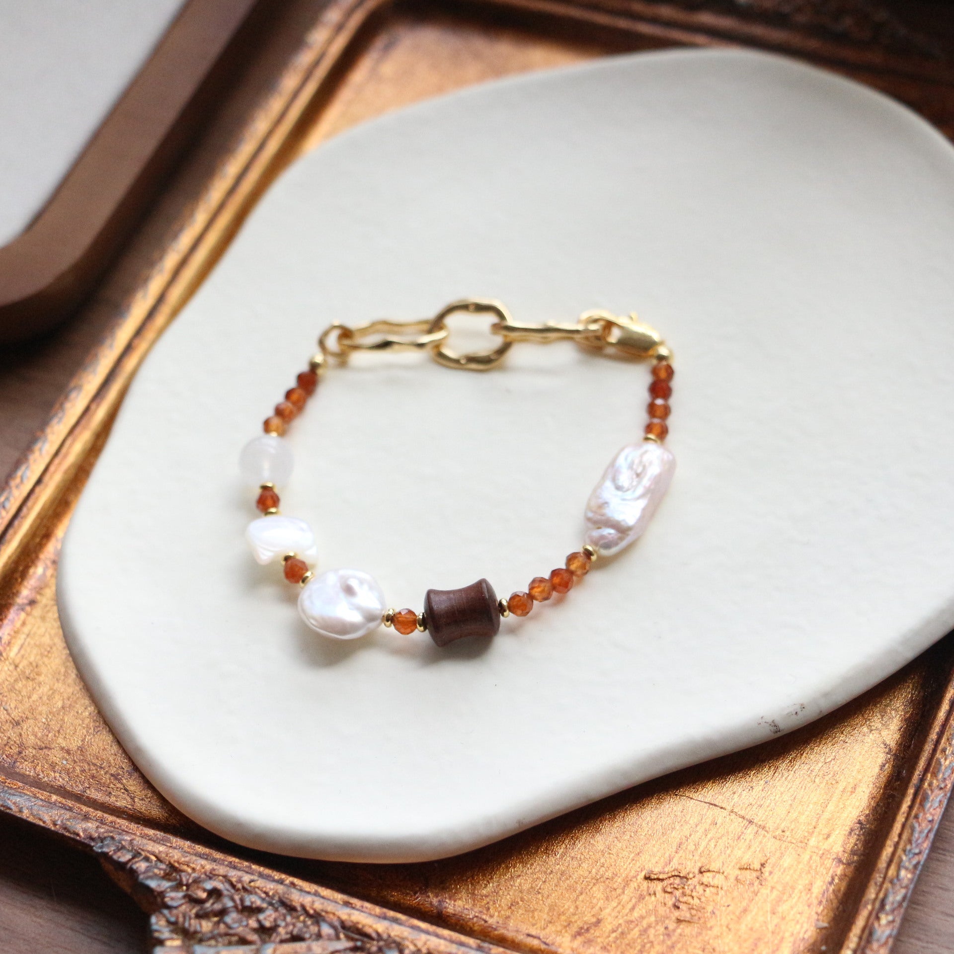 Jekira Vintage Caramel Garnet & Pearl Jewelry Set